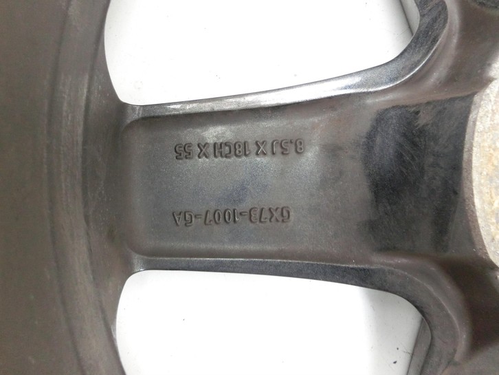 Jaguar XE X760 15-19 1x Felge Alufelge 5X108 8.5X18Zoll ET55 Jaguar XE X760 15-19 26.08.2018 GX73-1007-GA gebraucht Vorschau 4