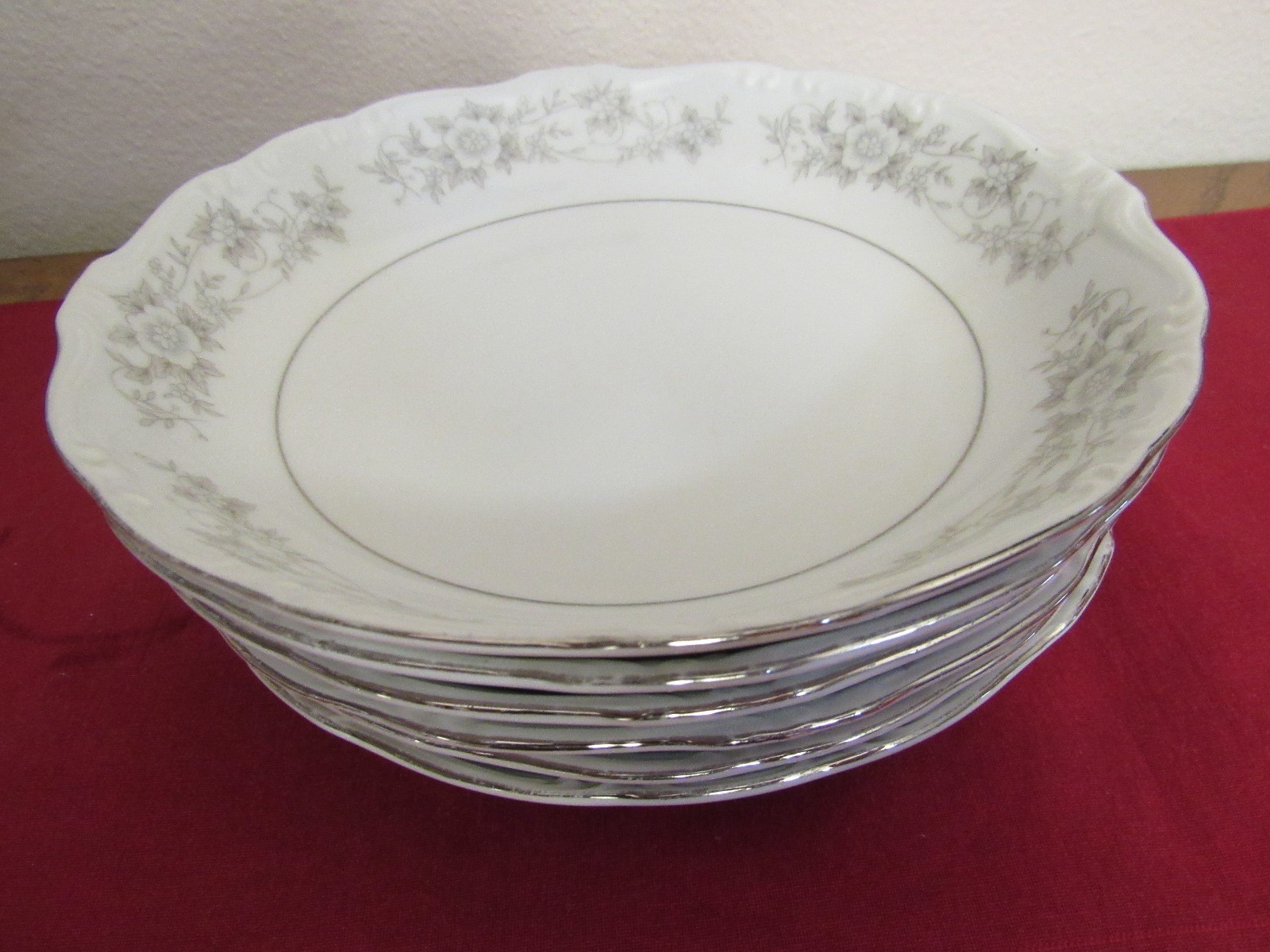 Crest Wood Ivy Mist China Pattern 1300 Japan Cereal Bowls Set of 6 7 1/2