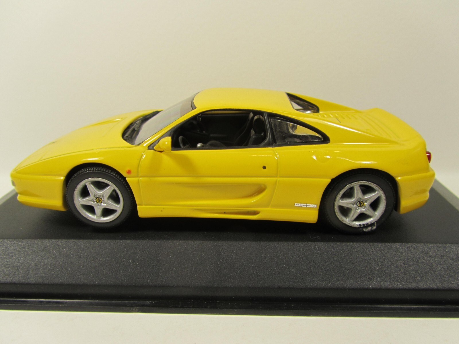 F355 Berlinetta 1994 イエロー ミニカー $_57.JPG?set_id
