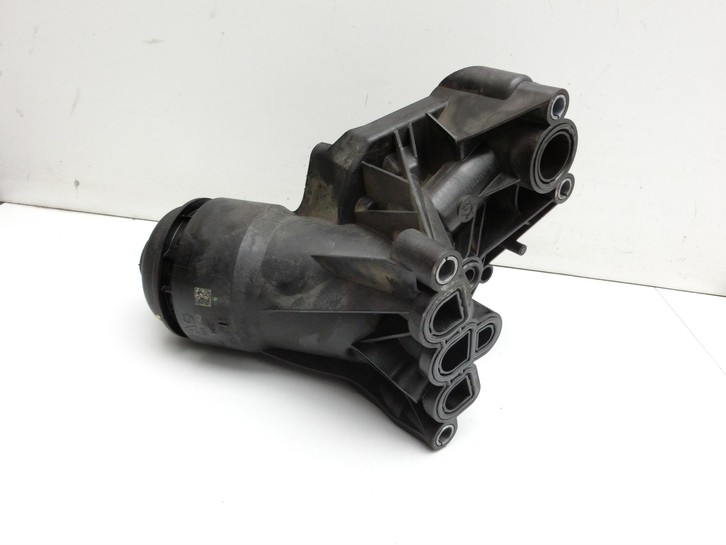 Audi A4 8W 19-24 TDI 2,0  DEZE Ölfiltergehäuse Gehäuse Halter für Ölfilter Audi A4 8W 19-24 27.01.2020 05L115389AB... Bild 4