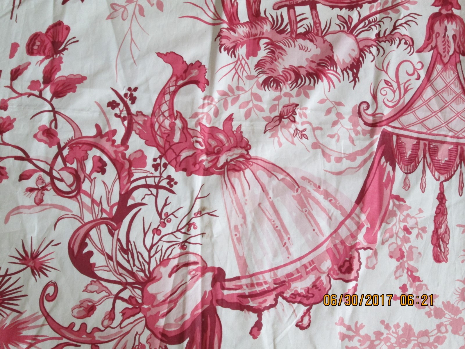 A. L. DIAMENT CO. ENGLAND RARE PINK TOILE 1982 HAND PRINT HEAVY COTTON 54