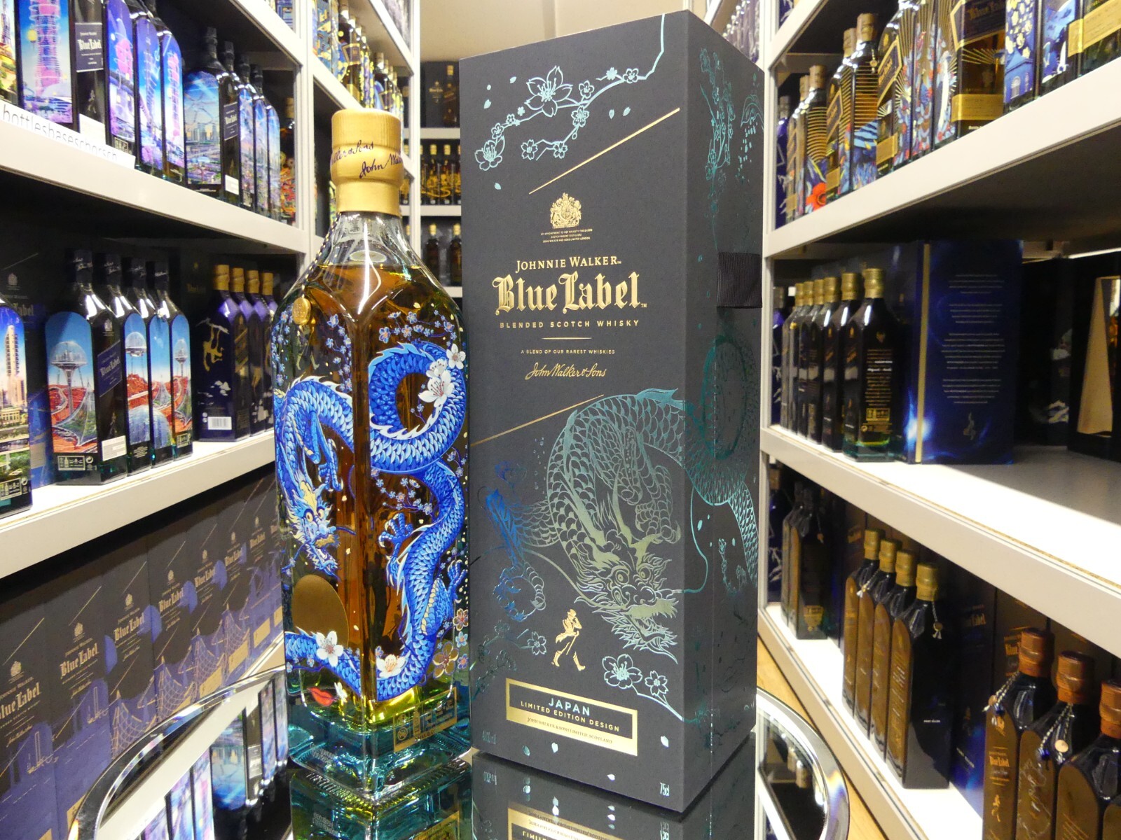 ウイスキー Johnnie Walker Blue Label Japan Edition Johnnie Walker Blue Label Japan Limited Edition (750ml