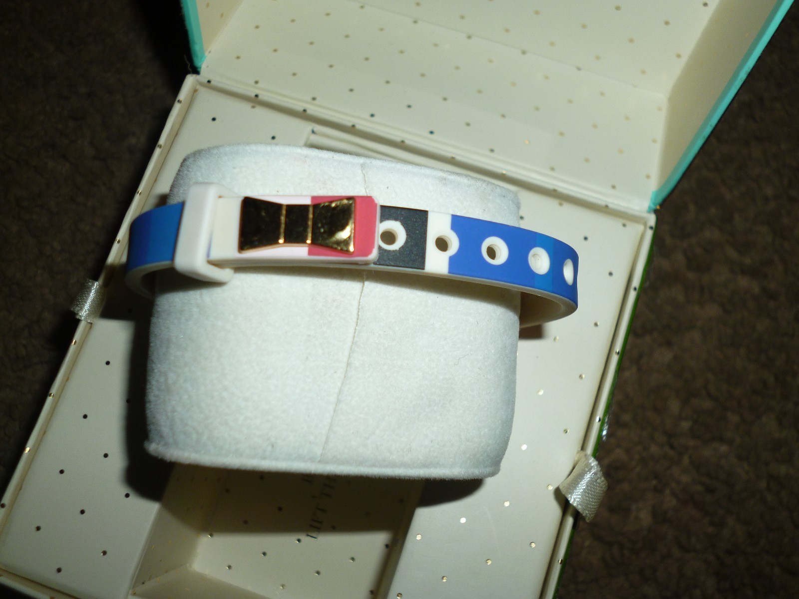 IN BOX KATE SPADE PINK Scallop Activity Tracker Bracelet