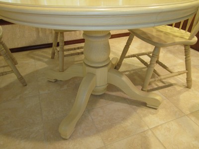 OAK TABLE-4 CHAIRS--Thomasville--(NEW-Never Used) 