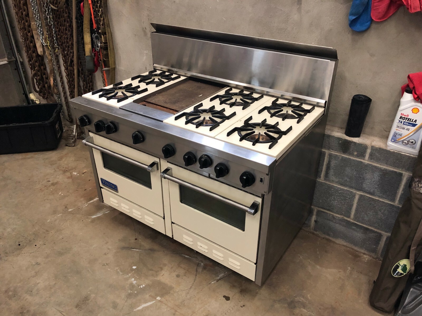 Viking VGR486 48” Professional Dual Fuel Range & Griddle W / Hood Almond White