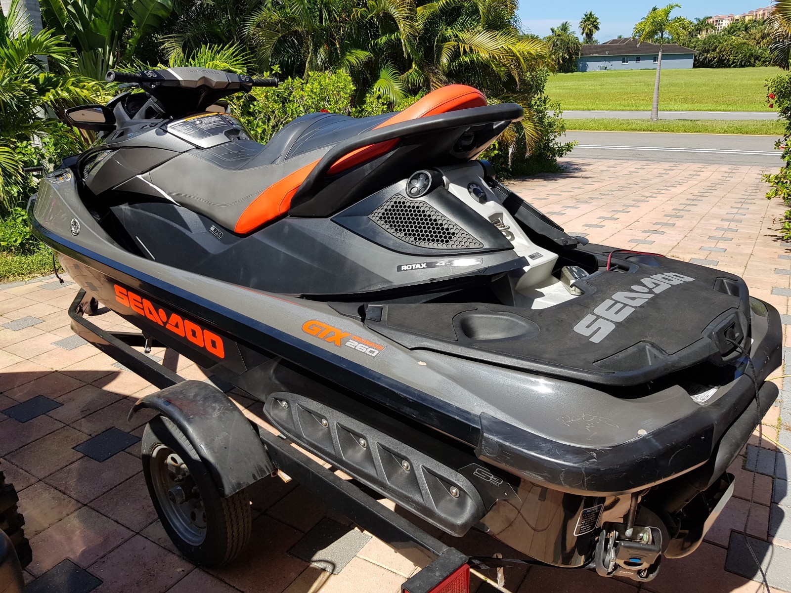 SEADOO GTX Limited 260 With Water Damage SEA DOO