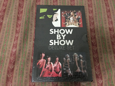 Show-by-Show Deluxe Set : Broadway Musicals: Show-by-Show and Hollywood