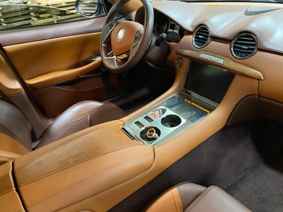 image 4 of interior