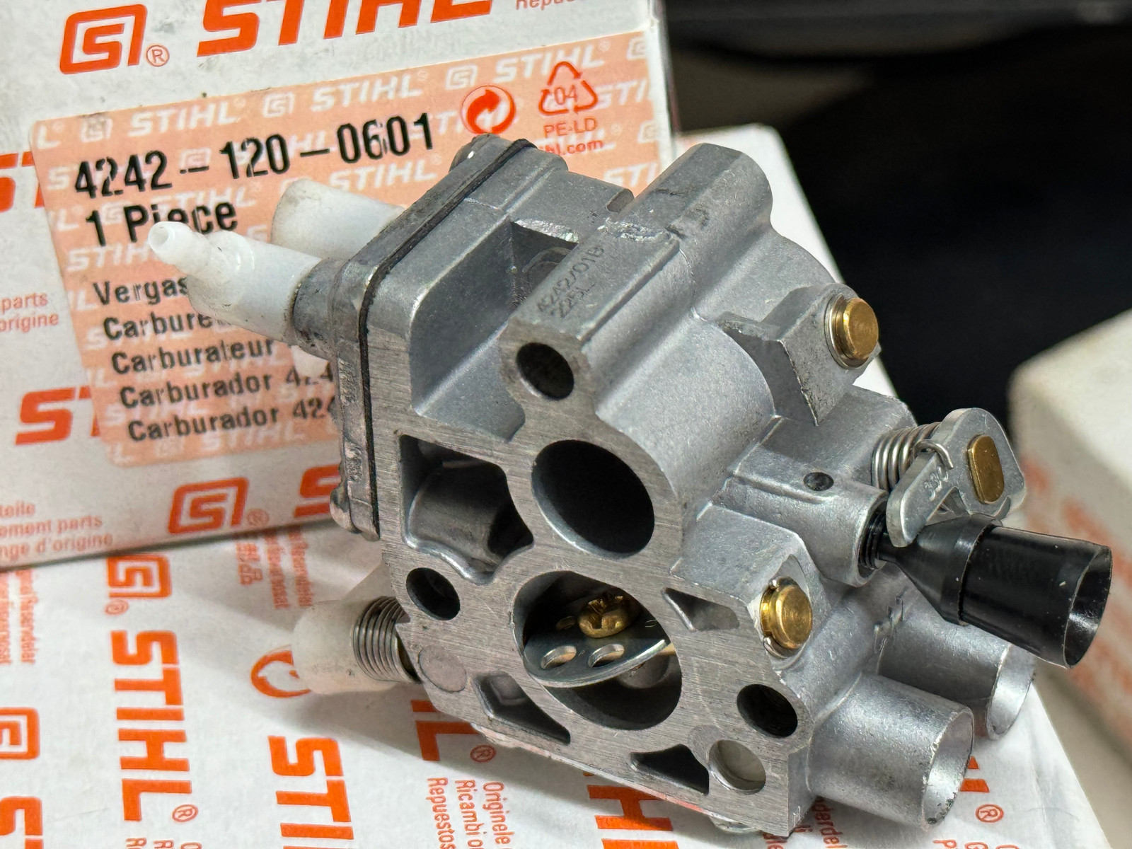 STIHL OEM ZAMA CARBURETOR 4242 120 0601 4242/01 FOR HS46 C-E HS56 42421200601 - Picture 2 of 2