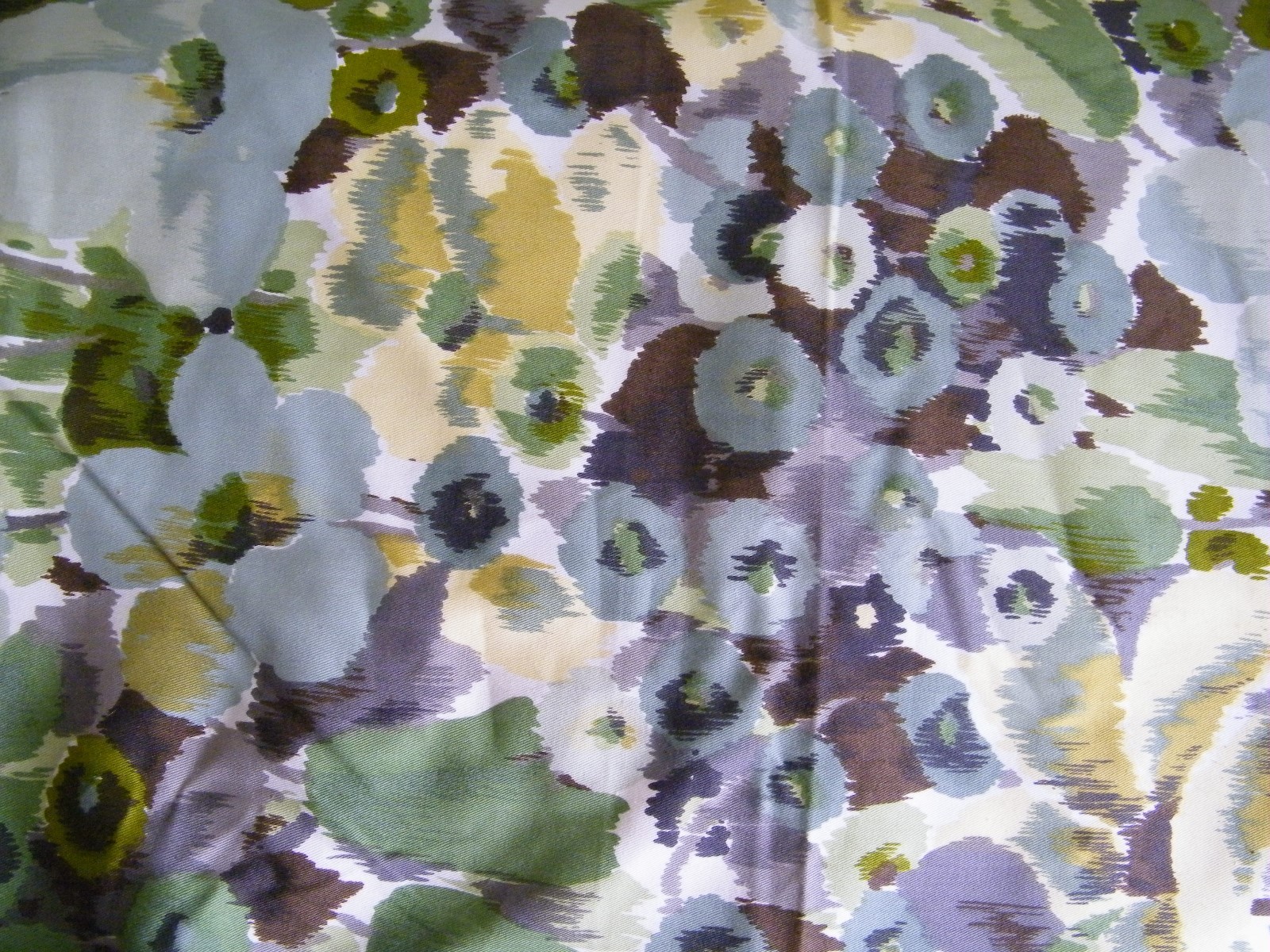 Vintage Original Design by Hero IC Vat Color Screen Print Fabric 10 yards by 50