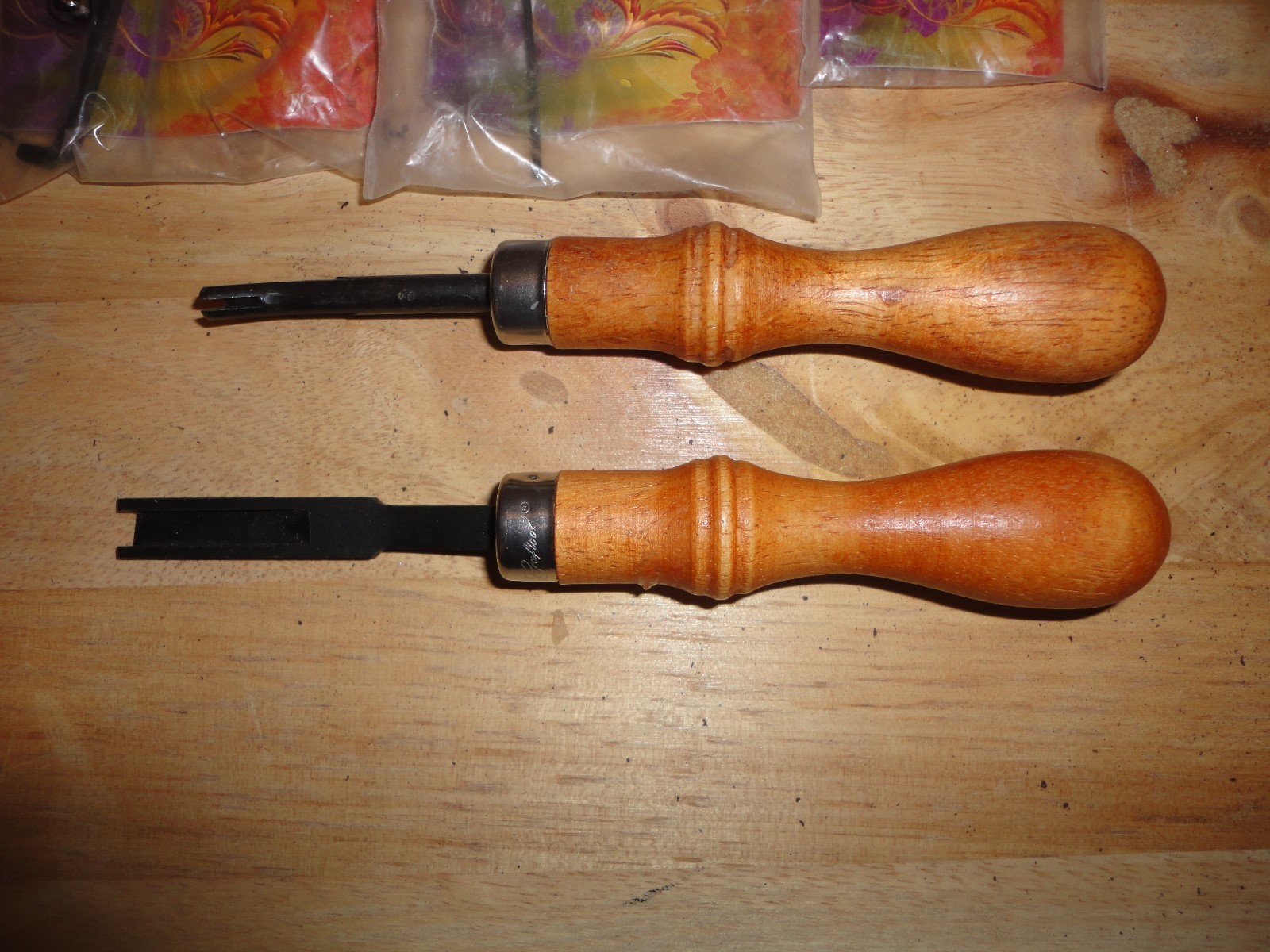 Lot of Tandy Leather Tools - Beveler , V-Gouge , Groover , Embossing Set , etc.