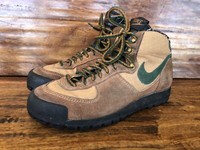 vintage nike boots