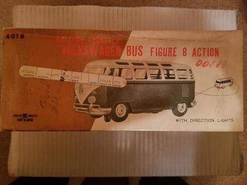 Vintage 1/40 Vw Volkswagen 8 Passenger Bus Dealer Toy