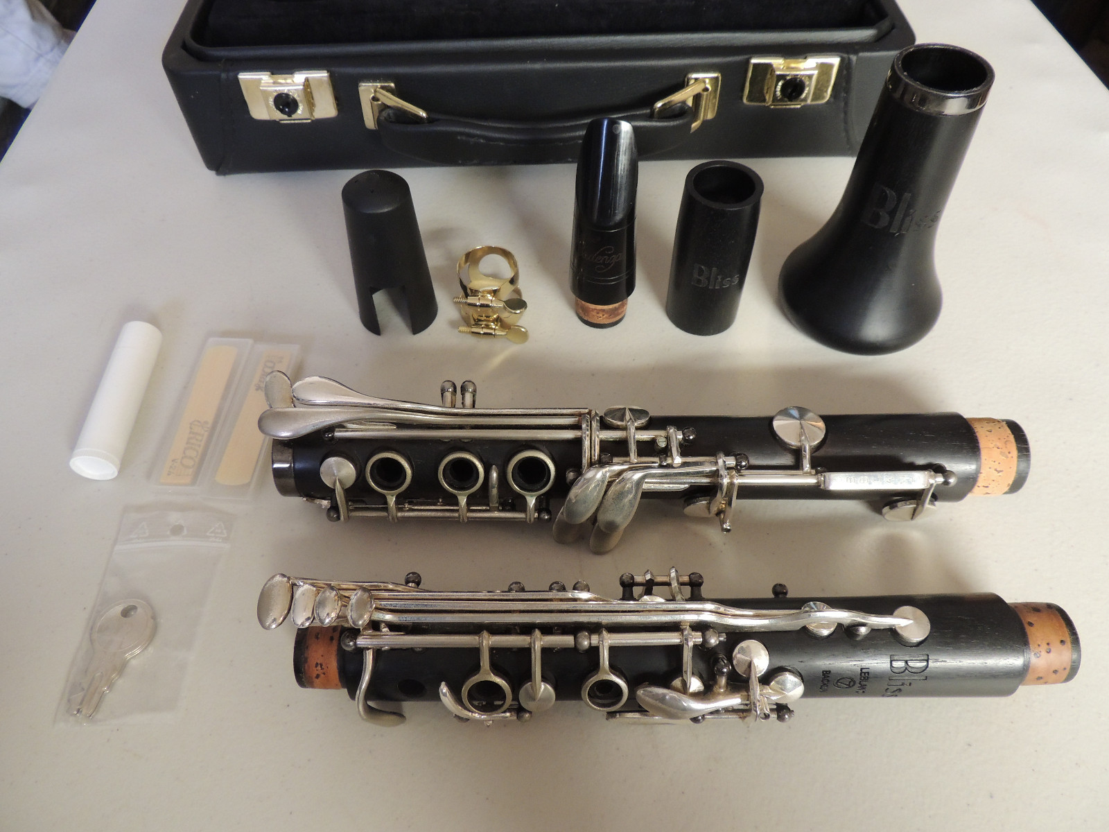 Leblanc Bliss LB210 Grenadilla Wood Clarinet Nice Condition Hit All Notes
