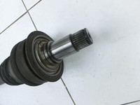 Mercedes W204 C180 11-15 Lim 1,6 115KW Antriebswelle Links Hinten Mercedes W204 C180 11-15 23.08.2012 A2043501710... Vorschau 5