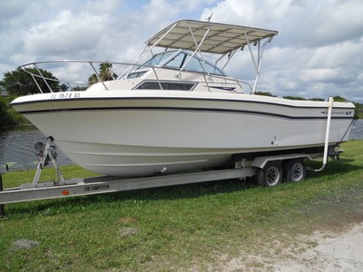 Grady White 24 Explorer with Yamaha Saltwater II 200 HP motor w/Aluminum Trailer