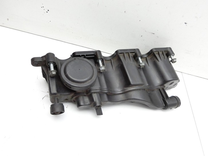 Jaguar E-Pace X540  2,0d 110KW 204DTD Kurbelgehäuseentlüftung  für Ventildeckel Zylinderkopfhaube Haube Jaguar... Bild 6