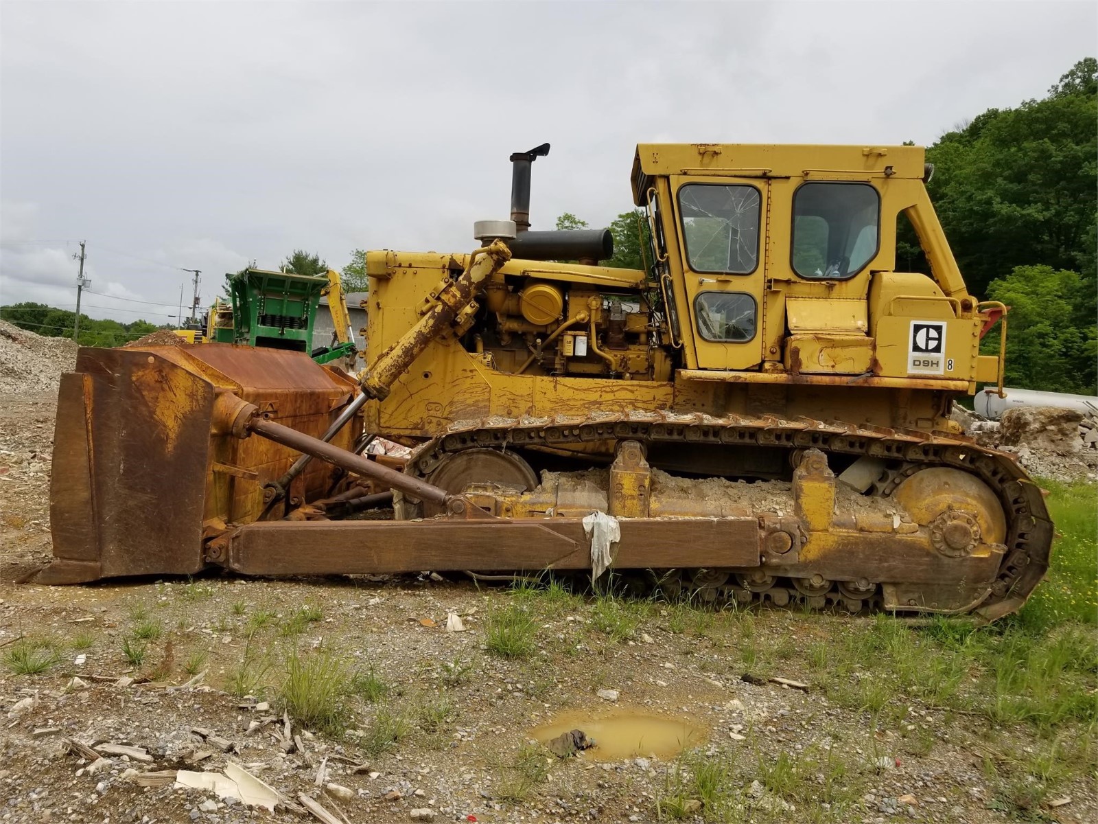 CATERPILLAR D9H DOZER