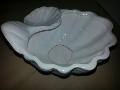 Ceramic Gloss White Seashell Bowl with a side small seashell shelf on Pedestal