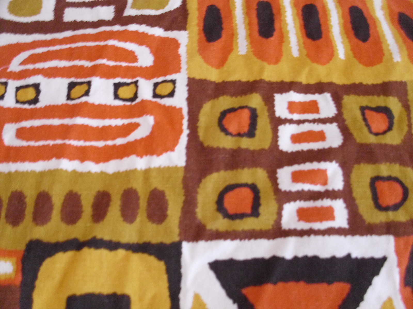 Vintage Graphic 60s / 70s Cotton House & Home Fabrics New Old Stock 52