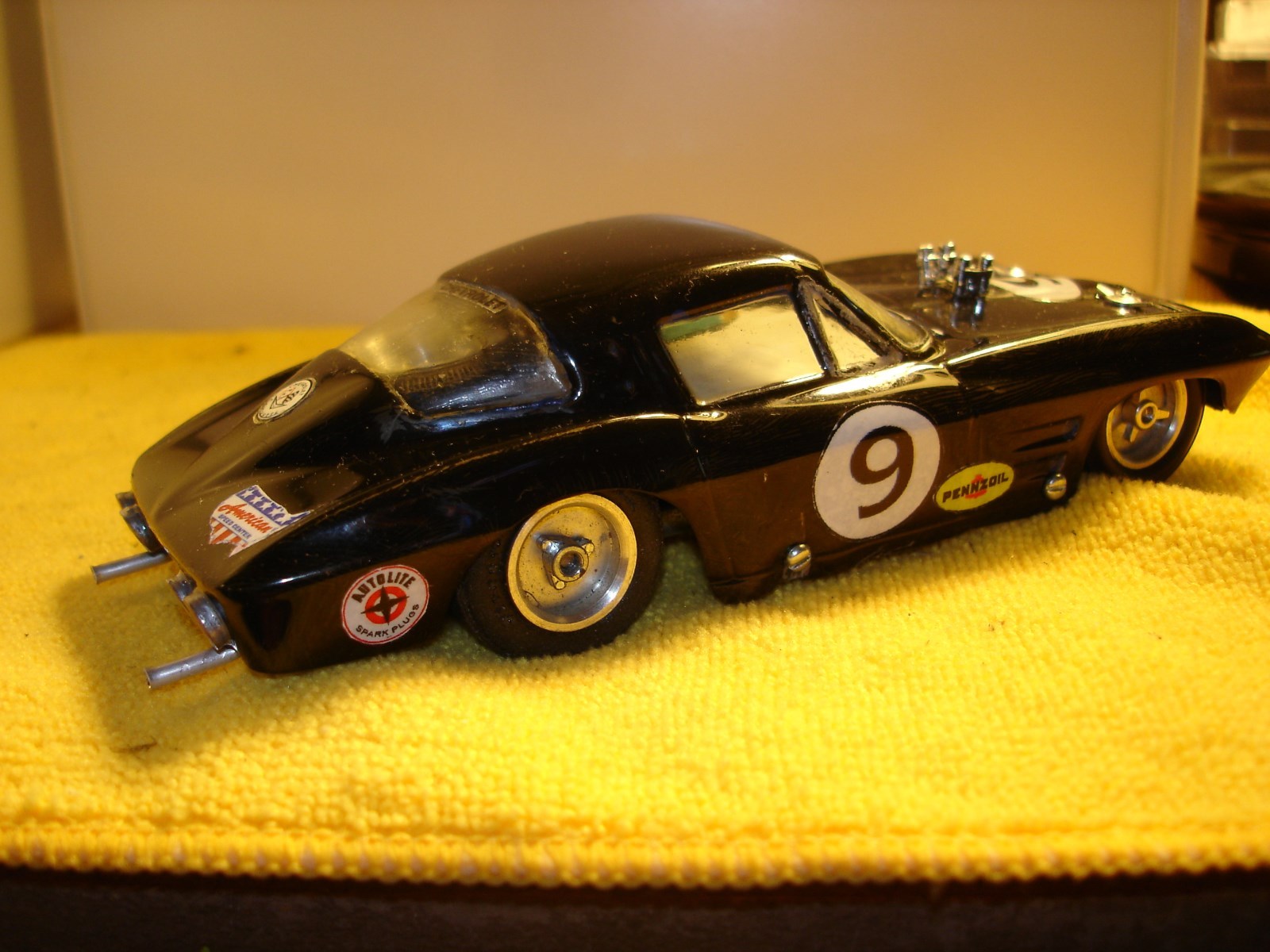 Vintage RARE 1/24  Eldon Corvette slot car offered by MTH