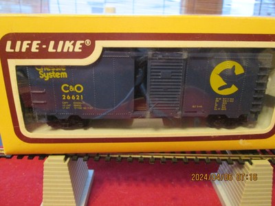 Life-Like #8476 S/D Boxcar  C&O 26621