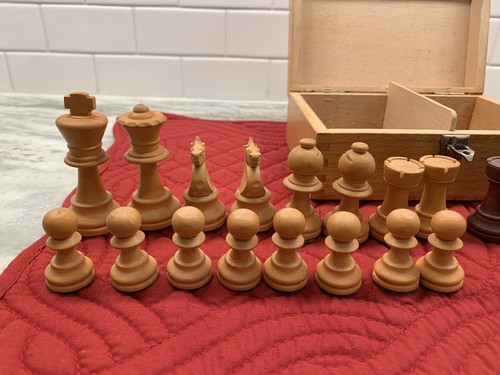 Hand Carved Chess Pieces Felt Bottoms MADE IN FRANCE Complete 32pc Set w/Box