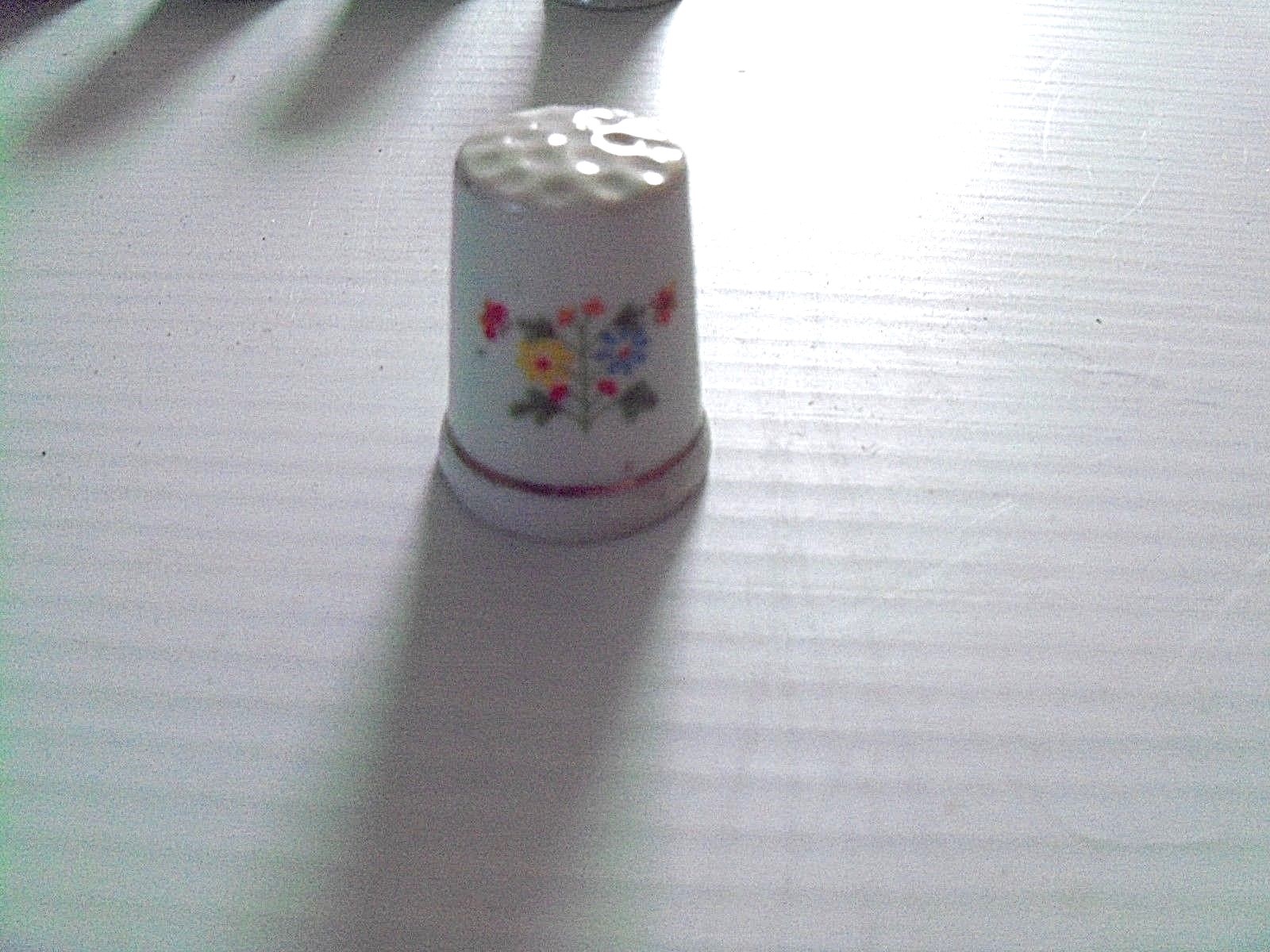 Lot of 5 Vintage Porcelain Thimble 4 Blue Windmill Landscape & 1 flower Sew Gift