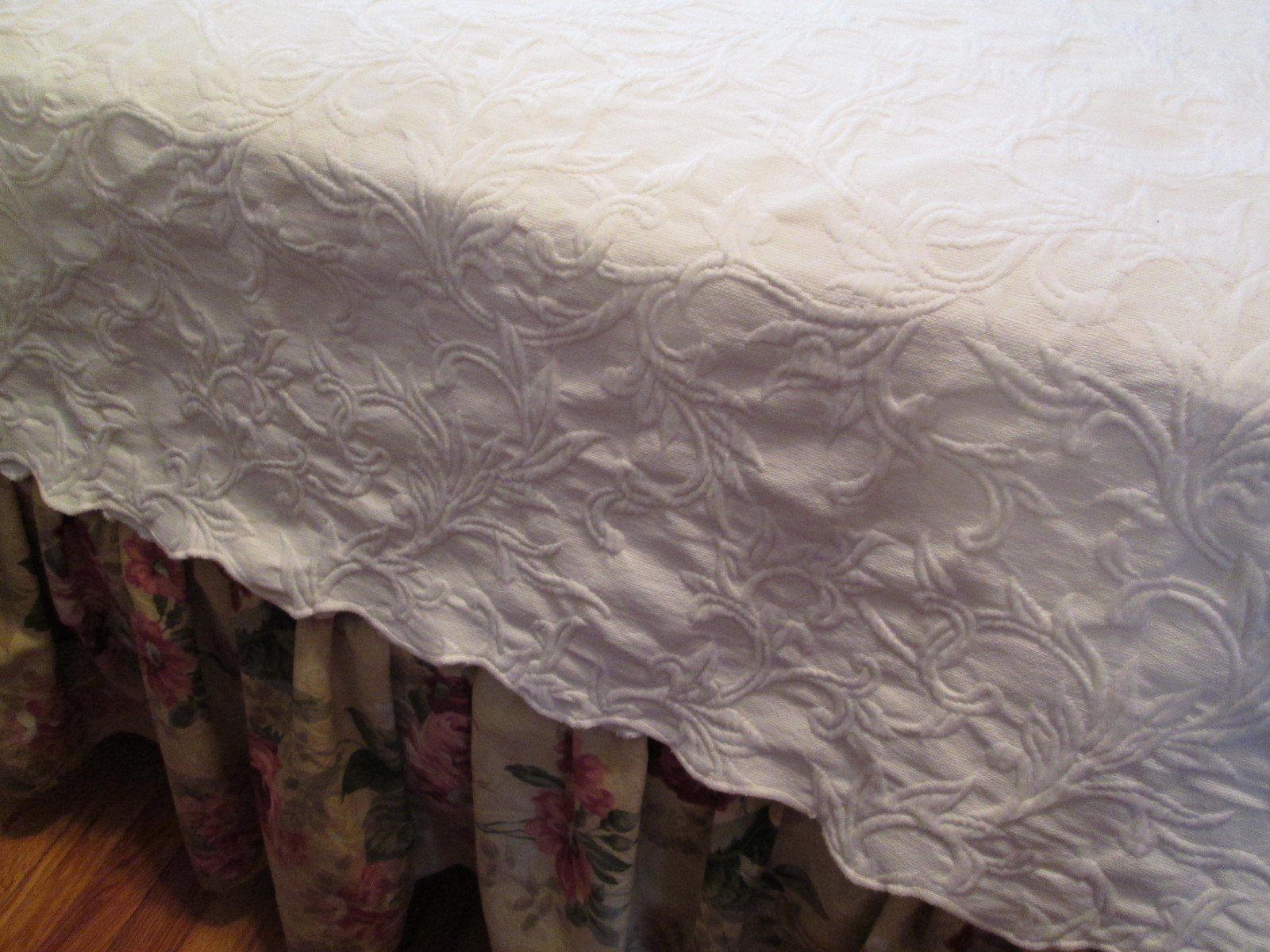 Cream Off White Matelasse Bedspread Full Queen Floral Vines 86