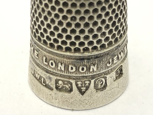 ANTIQUE STERLING SILVER ENGLISH THIMBLE ~ 