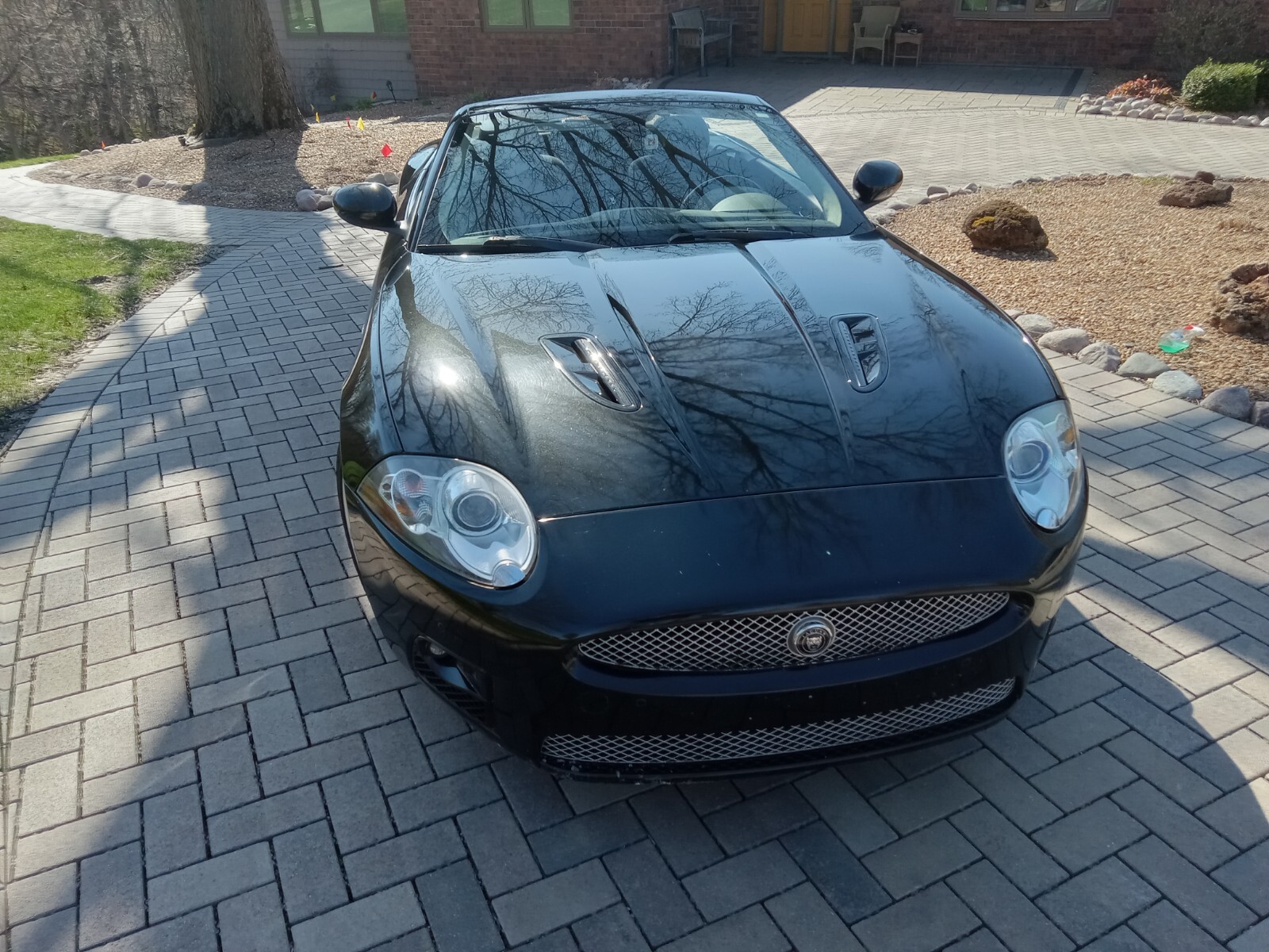 Owner 2009 jaguar xkr base convertible 2-door 4.2l