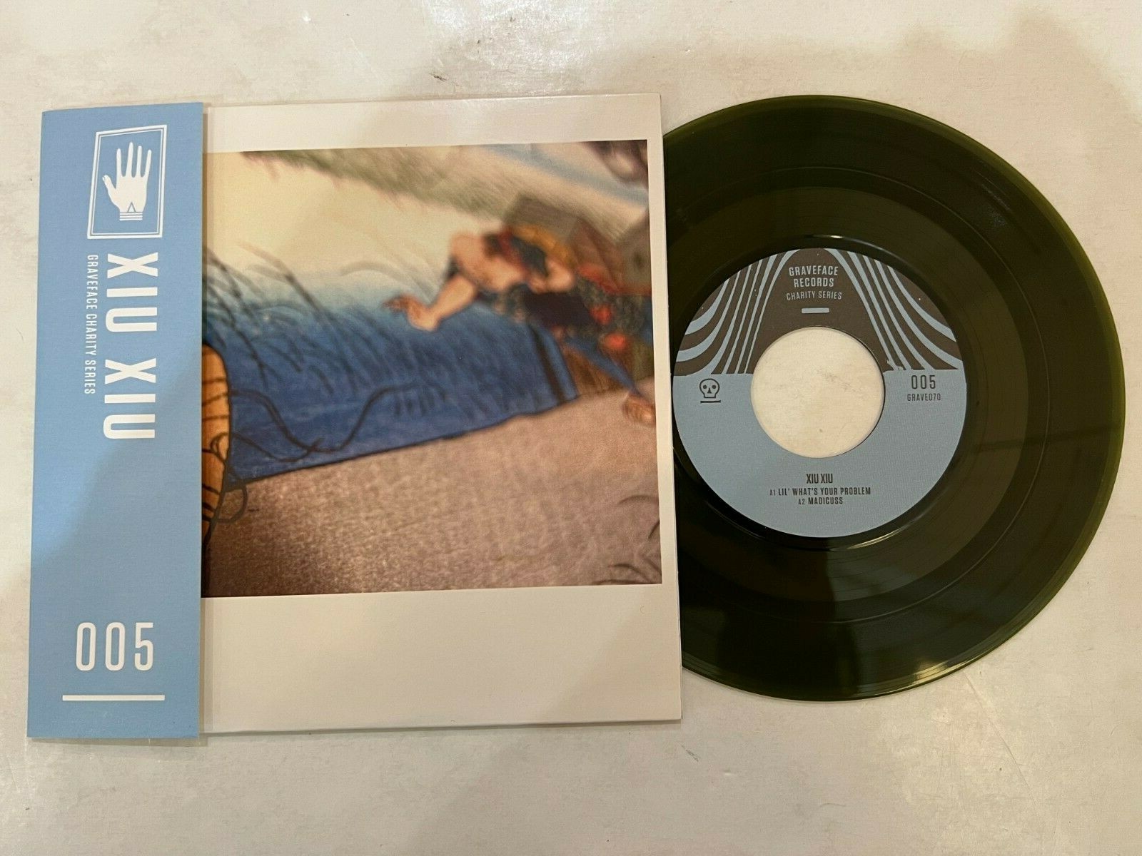 Xiu Xiu – Lil' What's Your Problem & Madicuss b/w Bus