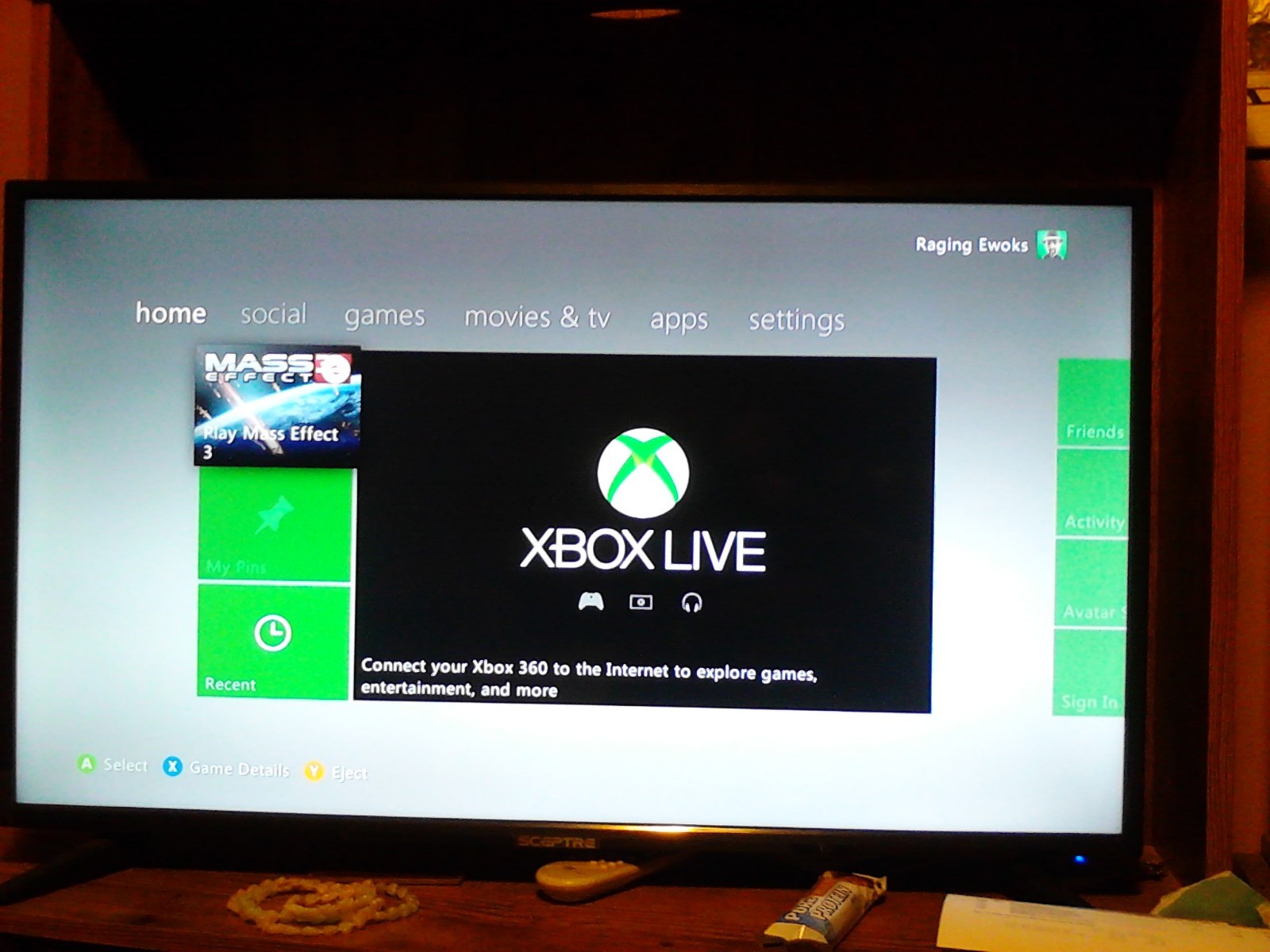 Xbox 360 S  4GB Console 1439 20GB HDD  w/ cables WORKS  As Is See Description