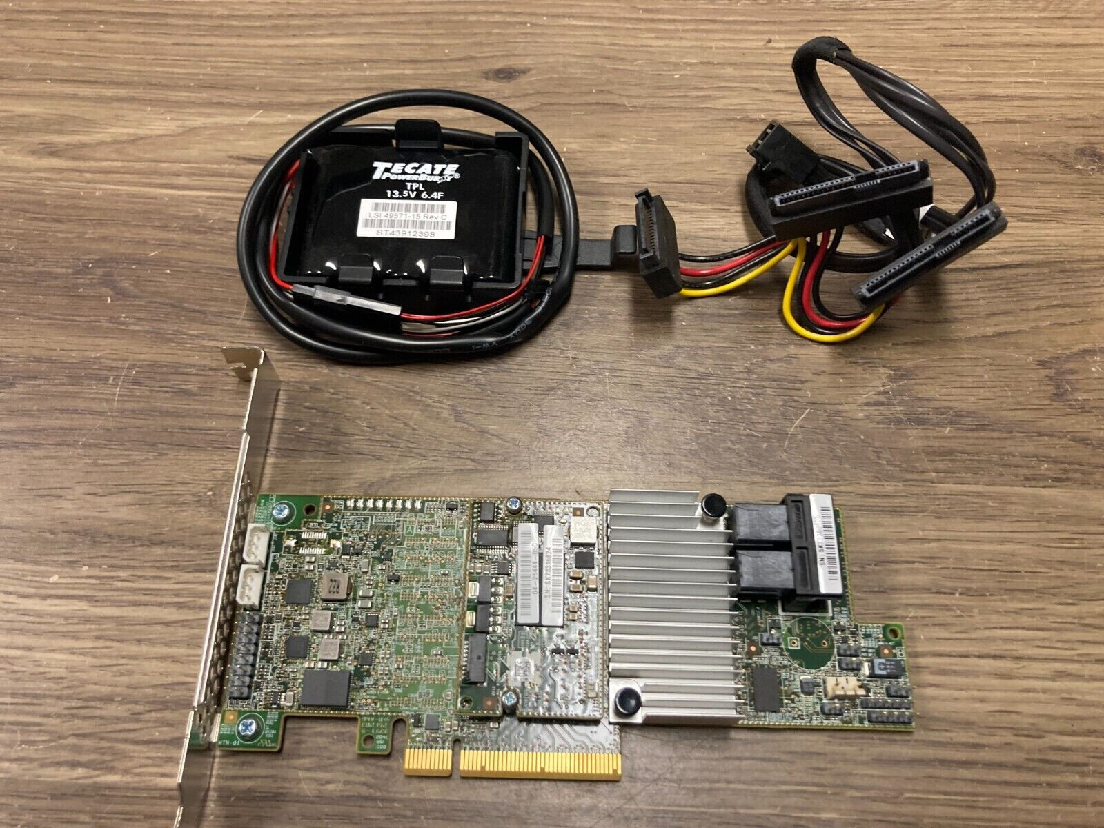 LSI MegaRAID SAS 9361-8i KIT – 8-Port RAID Controller, 12Gb/s SATA+SAS, PCIe 3.0 Mit 1GB DDR3 Cache