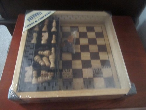 VTG 1993 Cardinal Solid Wood Chess Set Premier Edition Oak Finish