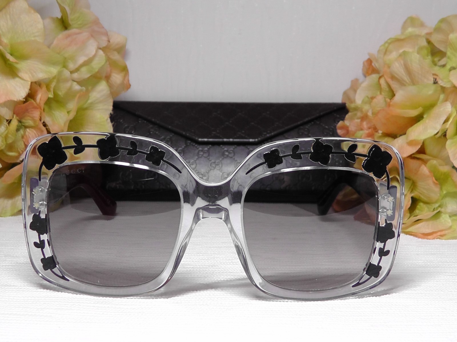 Pre-owned Gucci Gg3863s Oversized Square Black/crystal Frame 900 Eu Sunglasses 54 22 145 In Gray