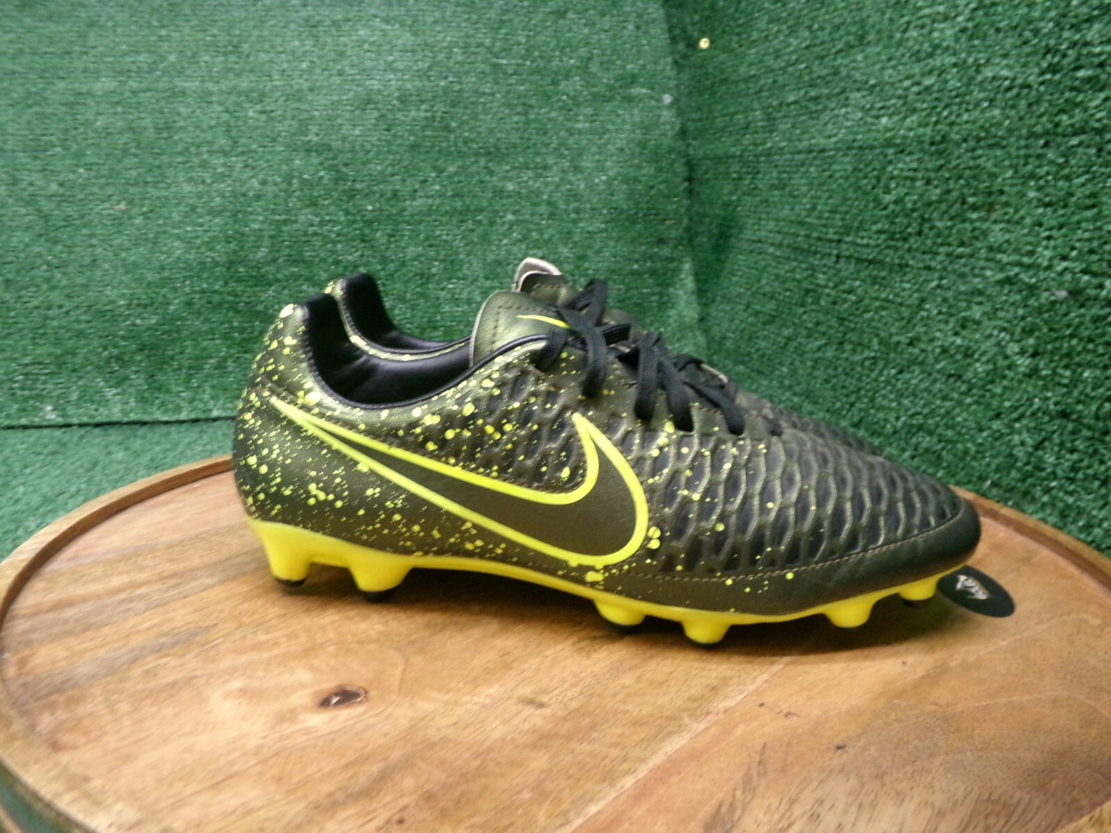 Nike Magista Onda FG Mens Green Volt Soccer Cleats 651543-370 Size 7.5 US |  eBay