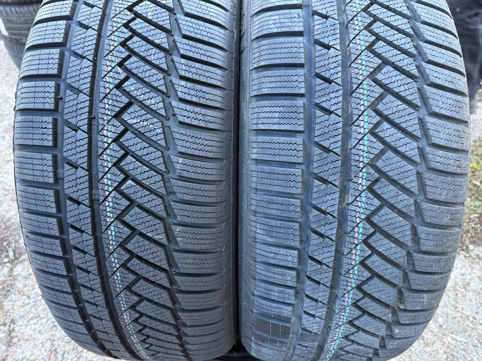 New 255 45 20 Continental, Winter, M+S, 101T, x1 Tyre (F1_tyres) FOB YD276