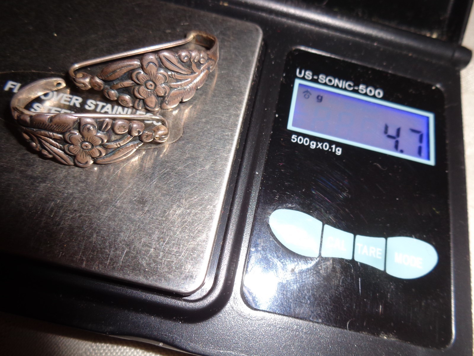 ANTIQUE VICTORIAN STERLING FLORAL REPOUSSE PIERCED WIRE EARRINGS OLD ESTATE