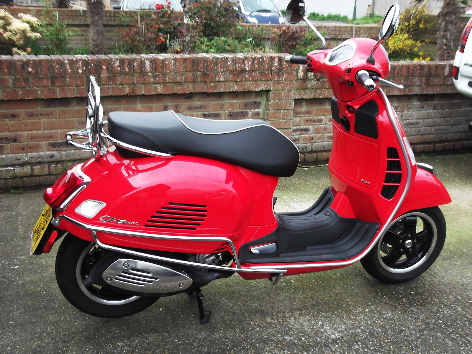 Vespa GTS Crash Bars Rear Side Panel Chrome Crashbars GT GTV GTL HPE