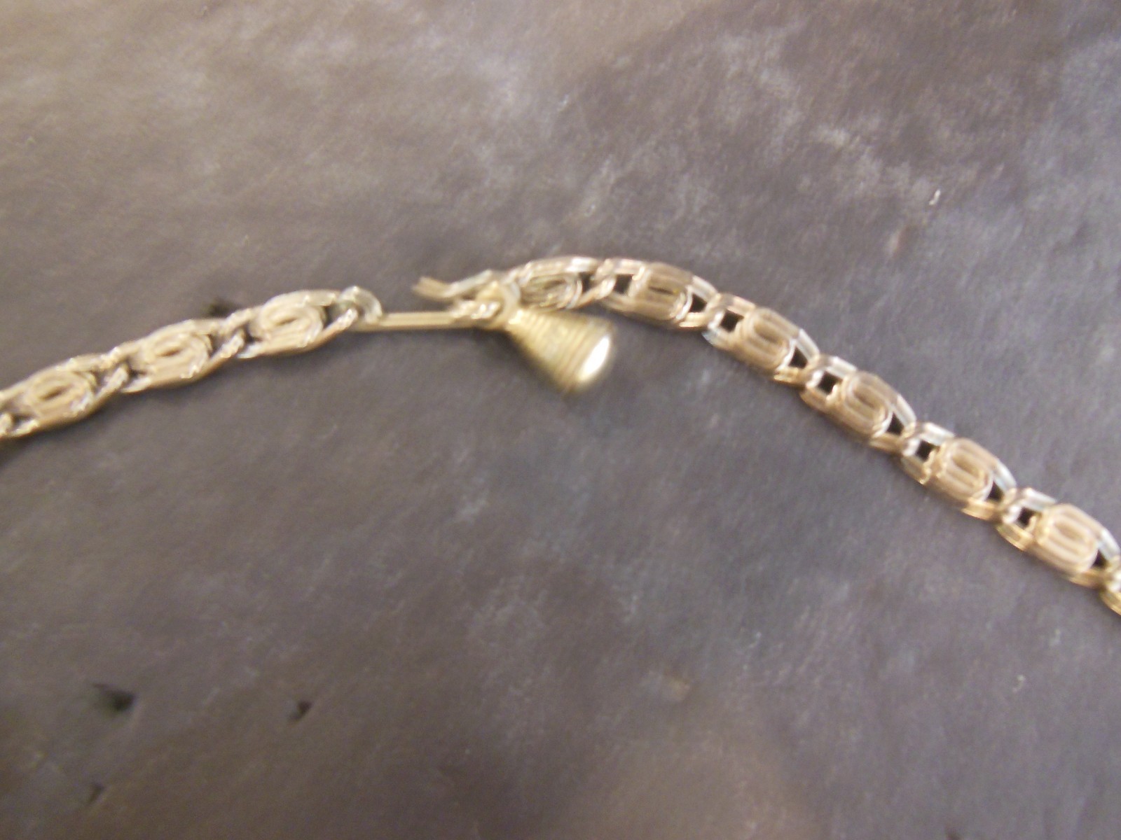 Gold Tone Estate Lavender Satin Teardrop Thermoset Collar Necklace