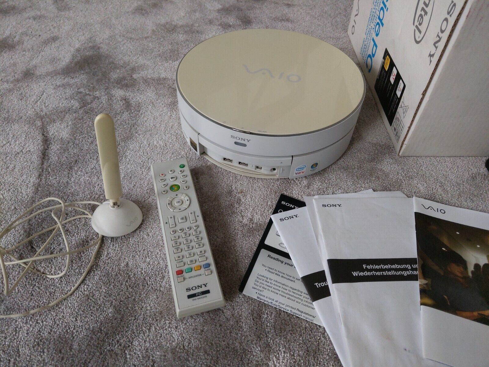 Sony Vaio TVside PC TP1 - Kult-Home PC in runder Form - Hard Sony Vaio TVside PC TP1 - Kult-Home PC in runder Form - Hard
