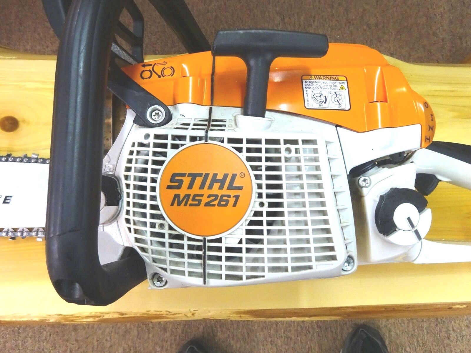 Stihl MS261 chainsaw with 16