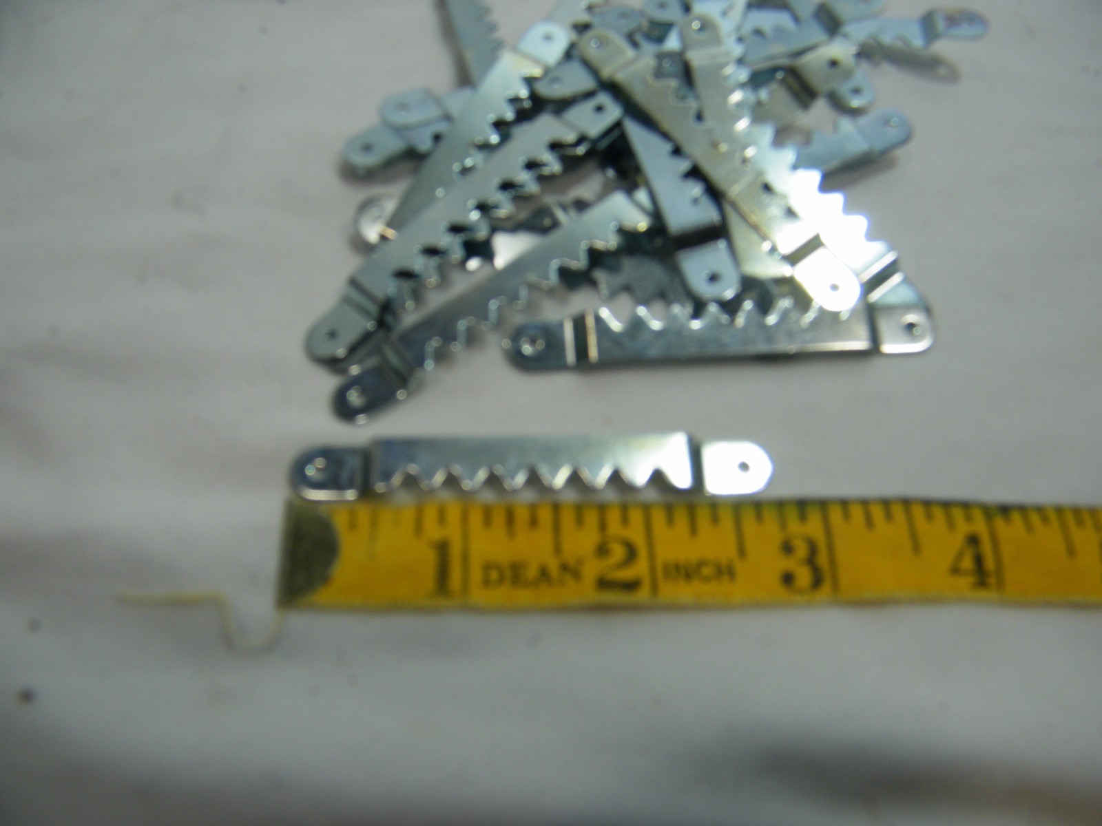 250 Sawtooth Picture Hangers 2-3/4 Inch No Nails