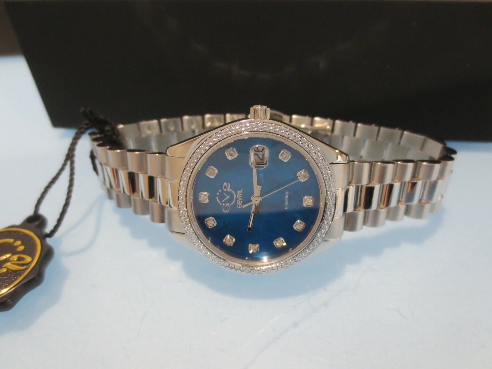 Pre-owned Gv2 By Gevril Women's 12429b Turin Diamond Mop Dial Swiss Quartz Steel Watch