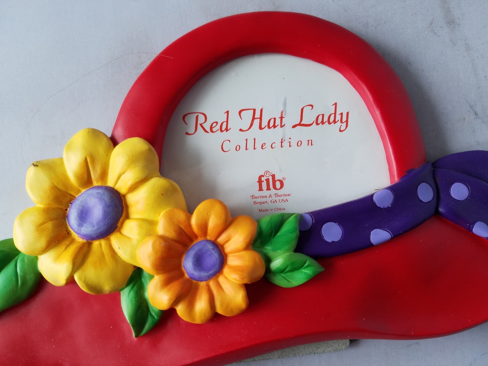 Red Hat Society Ladies Gift Set Books Photo Frame Candle Coffee Mug Plush Toy