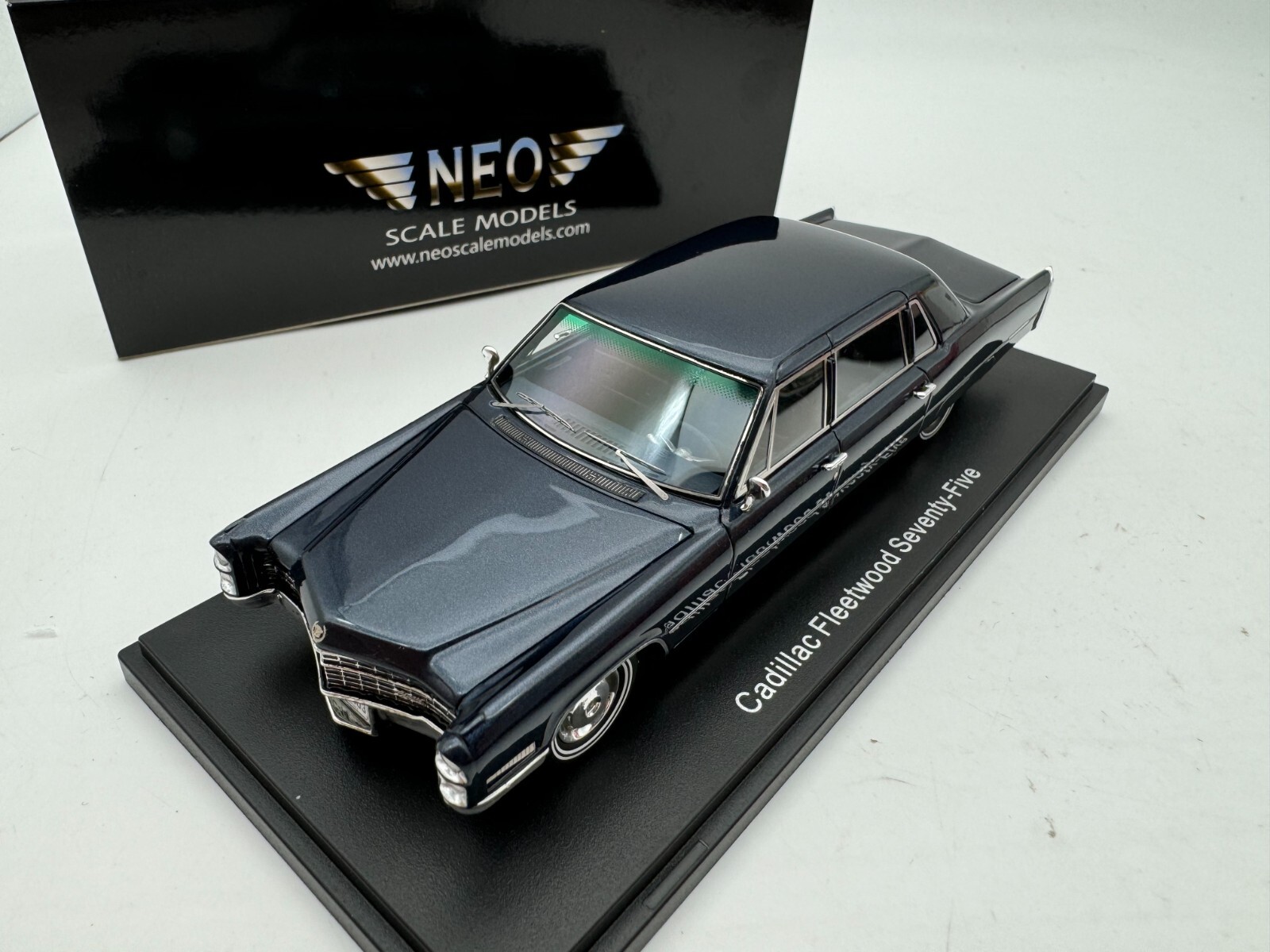 405-321 NEO 1/43 キャデラック フリートウッド Neoネオ/Cadillacキャデラック フリートウッド 1/43 絶版 - メルカリ