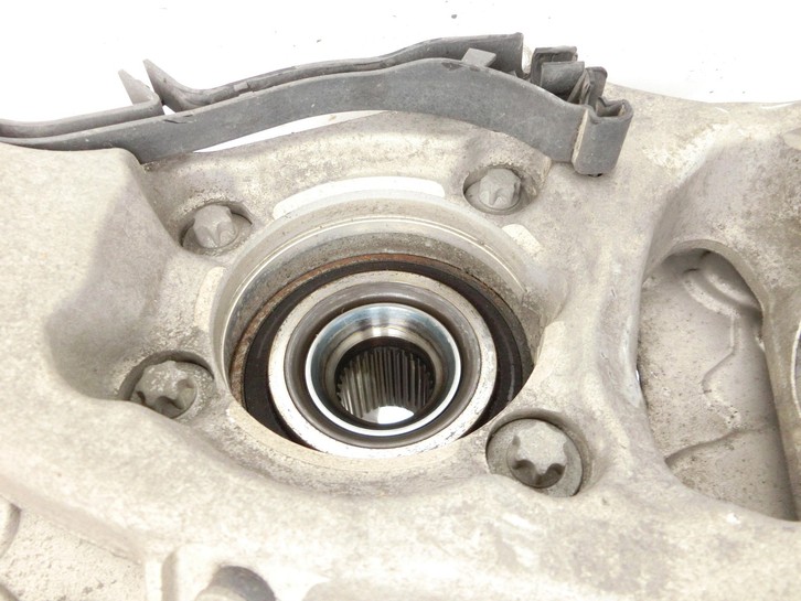 Mercedes C205 C400 15-18 3,0 245KW Achsschenkel Radnabe Rechts Vorne Mercedes C205 C400 15-18 04.05.2017... Vorschau 4