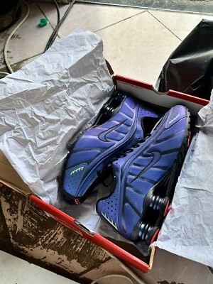 New Nike Shox R4 Shoes - Black/ Hot Punch (HQ3446-001) | eBay