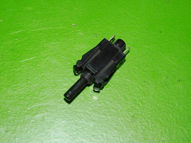 06-11 CLS 550 63 W219 OEM 0015458714 parking ebrake warning switch control